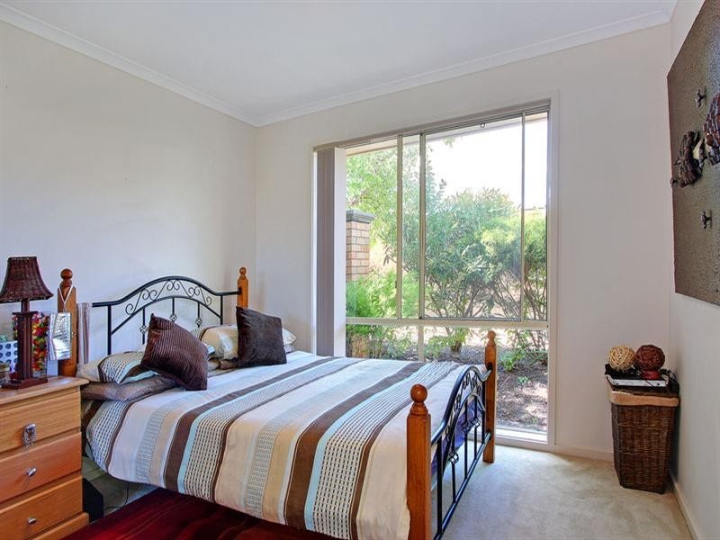 2/17 Naples Street, Mornington VIC 3931