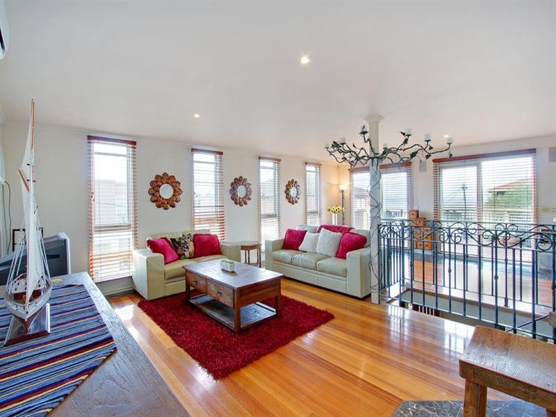 1 Webb Street, Mornington VIC 3931