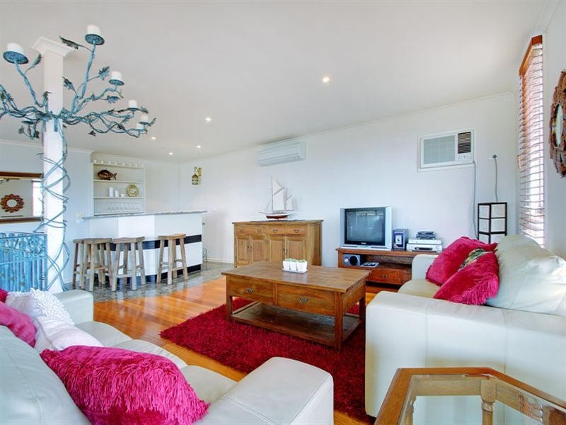 1 Webb Street, Mornington VIC 3931