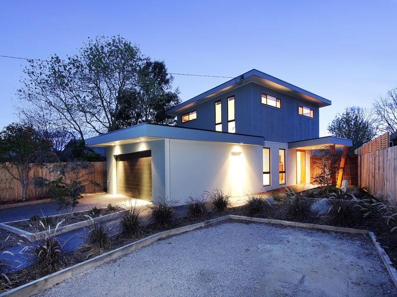 20 Surrey Street, Mornington VIC 3931