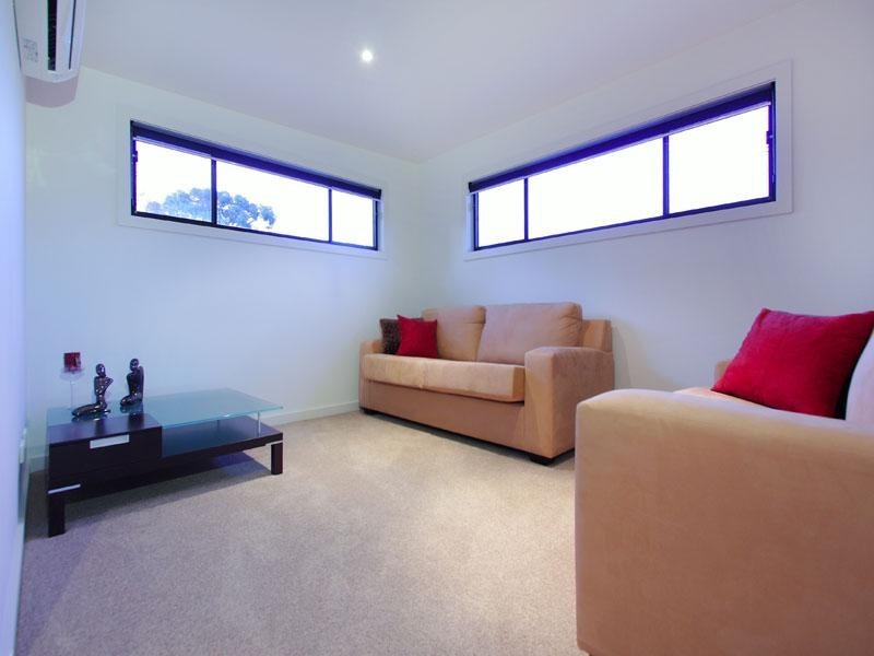 20 Surrey Street, Mornington VIC 3931