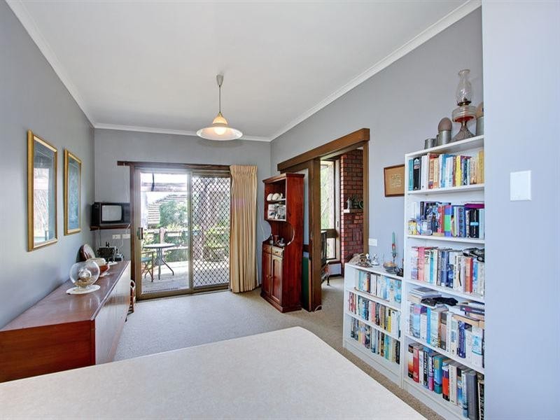 4/94 Beleura Hill Road, Mornington VIC 3931