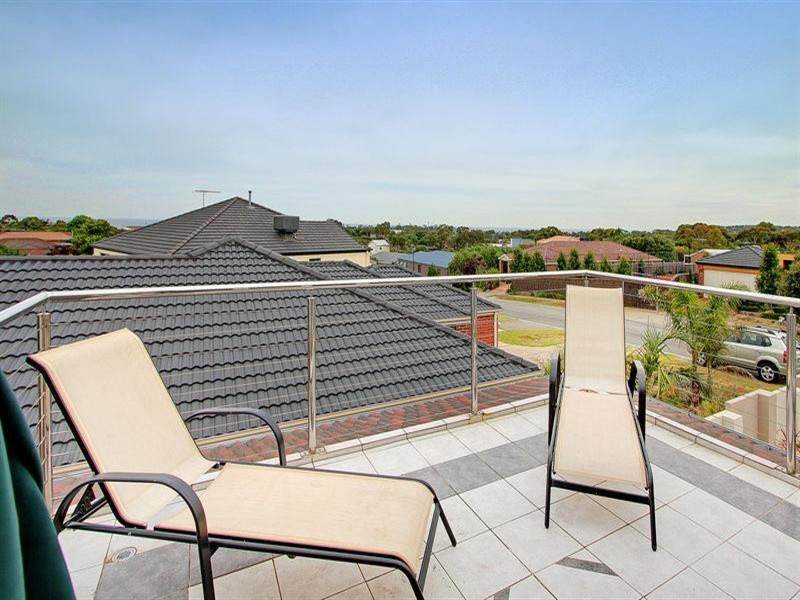 17 Port Phillip Drive, Mornington VIC 3931
