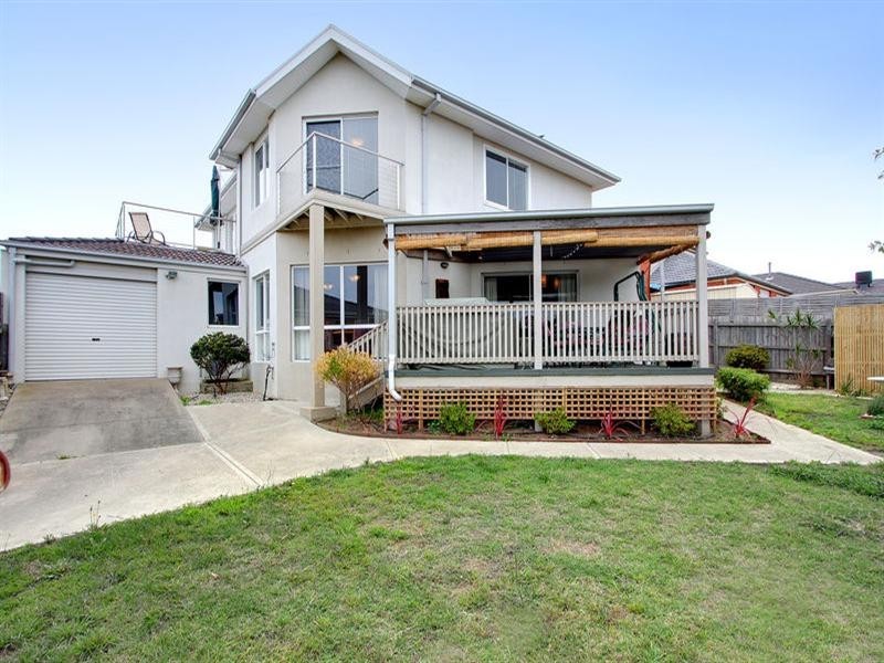 17 Port Phillip Drive, Mornington VIC 3931