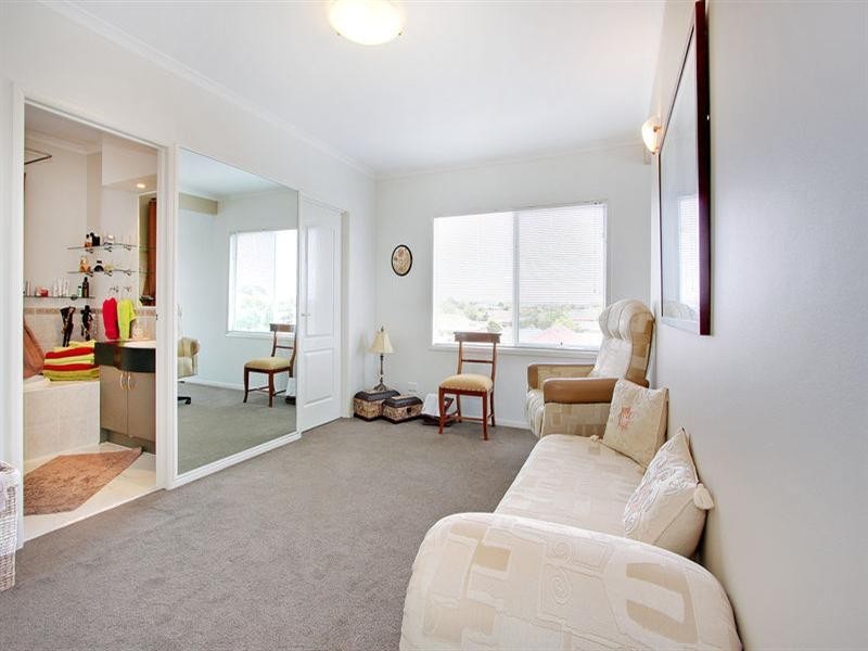 17 Port Phillip Drive, Mornington VIC 3931