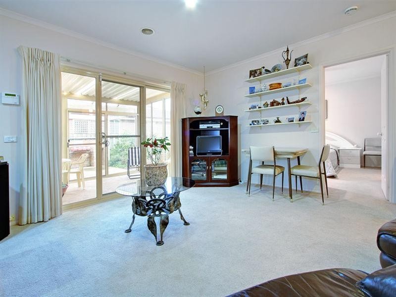 12 Waltham Drive, Mornington VIC 3931