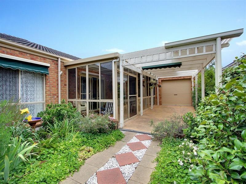 12 Waltham Drive, Mornington VIC 3931