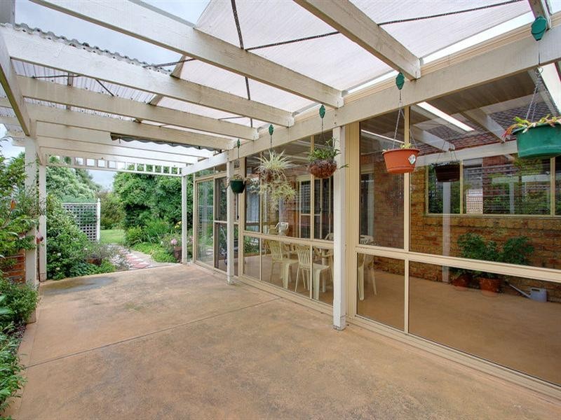 12 Waltham Drive, Mornington VIC 3931