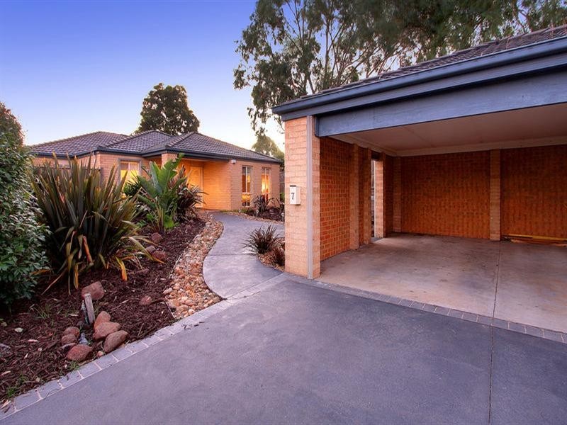 7 Jenner Close, Mornington VIC 3931