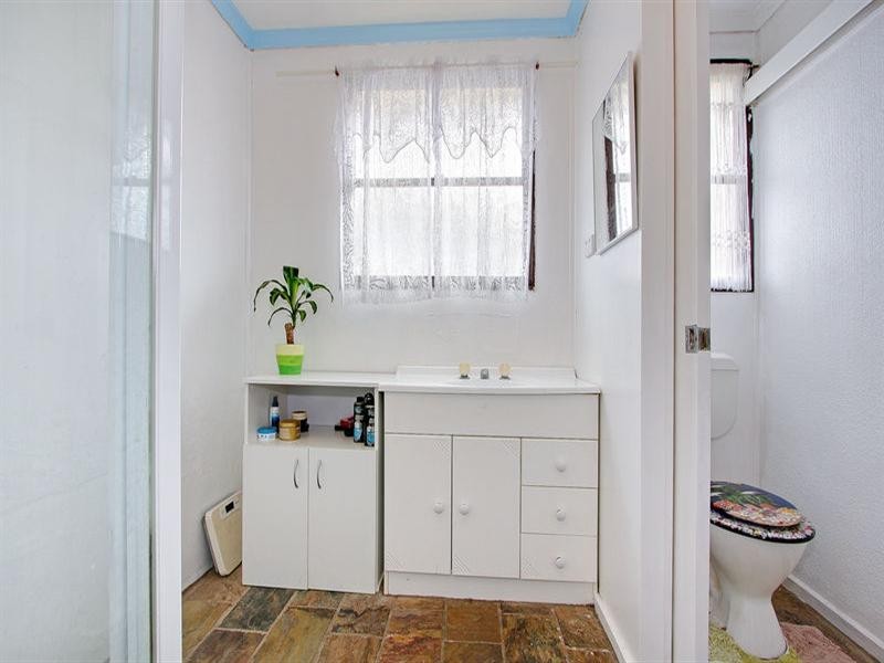 73 Robertson Drive, Mornington VIC 3931