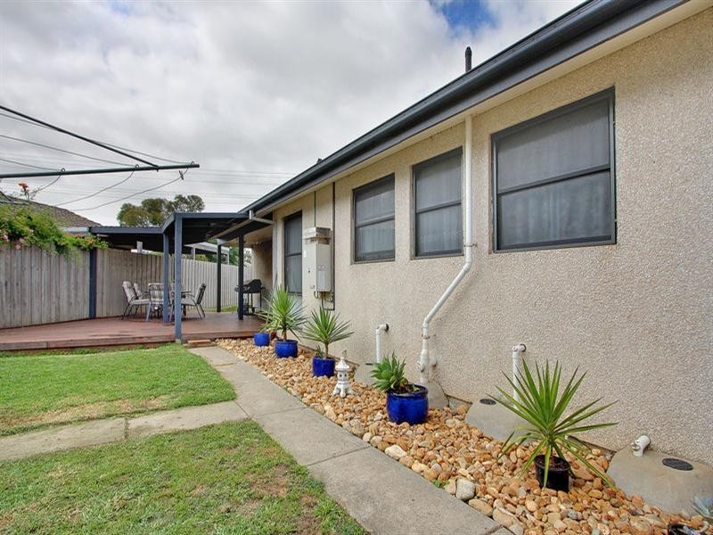 73 Robertson Drive, Mornington VIC 3931