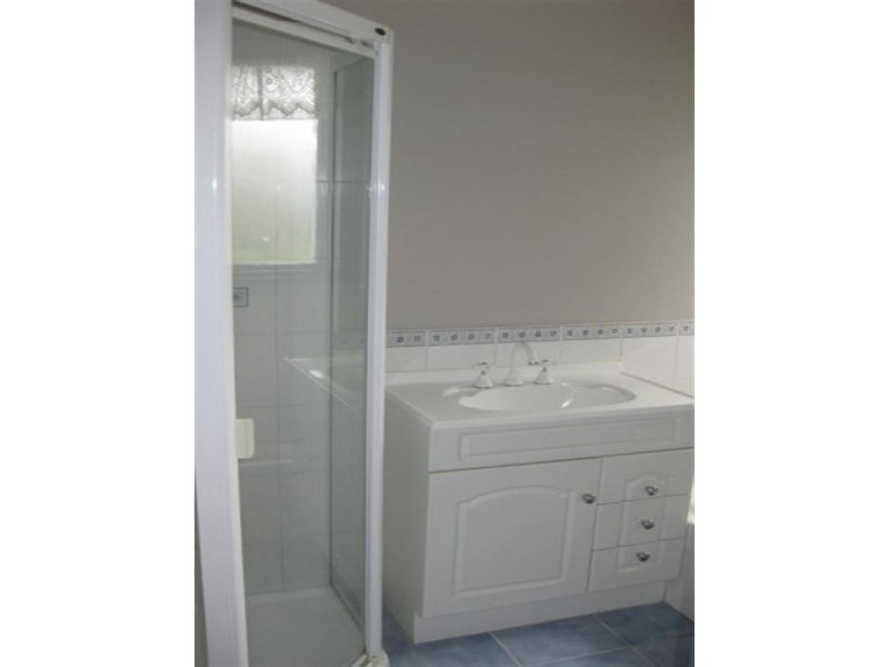 8 Ikara Street, Mornington VIC 3931