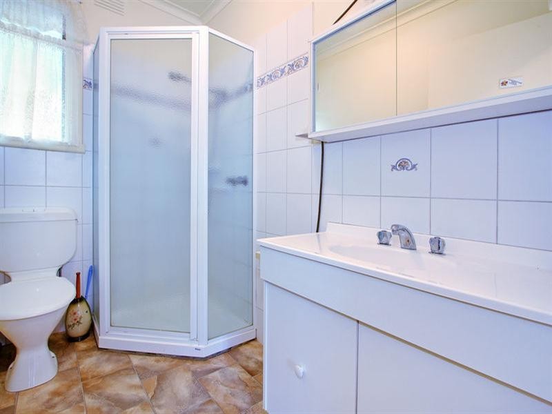 3/4 Campbell Grove, Mornington VIC 3931