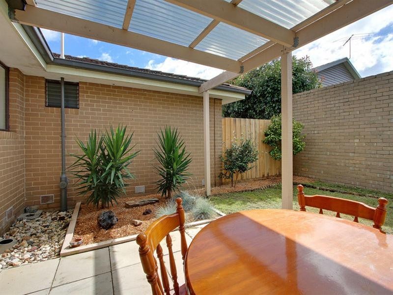 3/4 Carnoustie Grove, Mornington VIC 3931