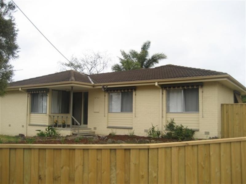 53 Robertson Drive, Mornington VIC 3931