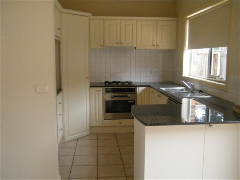 1/5 Venice Street, Mornington VIC 3931