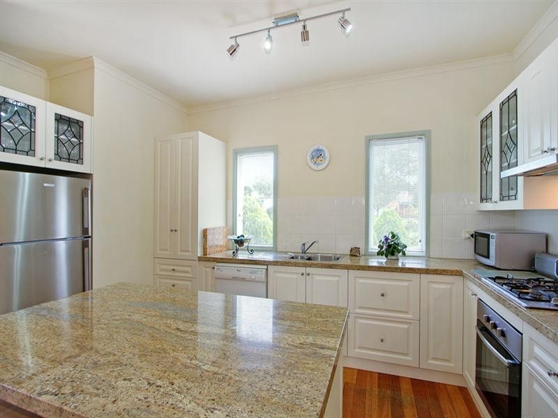 26 Glamorgan Crescent, Mount Martha VIC 3934