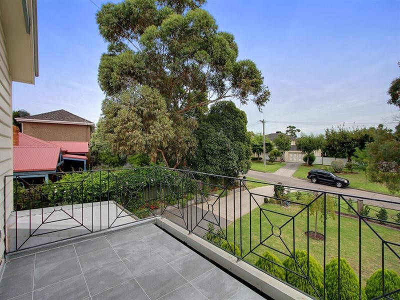 26 Glamorgan Crescent, Mount Martha VIC 3934