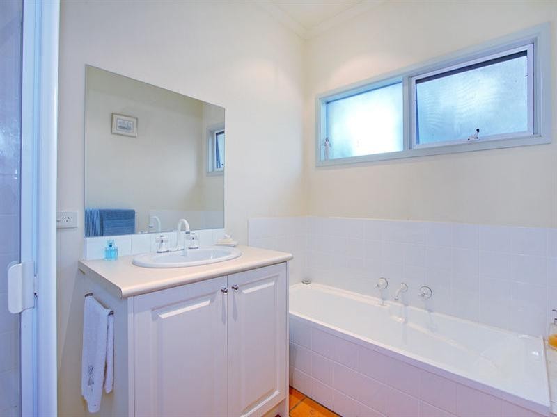 26 Glamorgan Crescent, Mount Martha VIC 3934