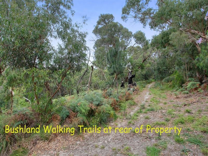 26 Glamorgan Crescent, Mount Martha VIC 3934