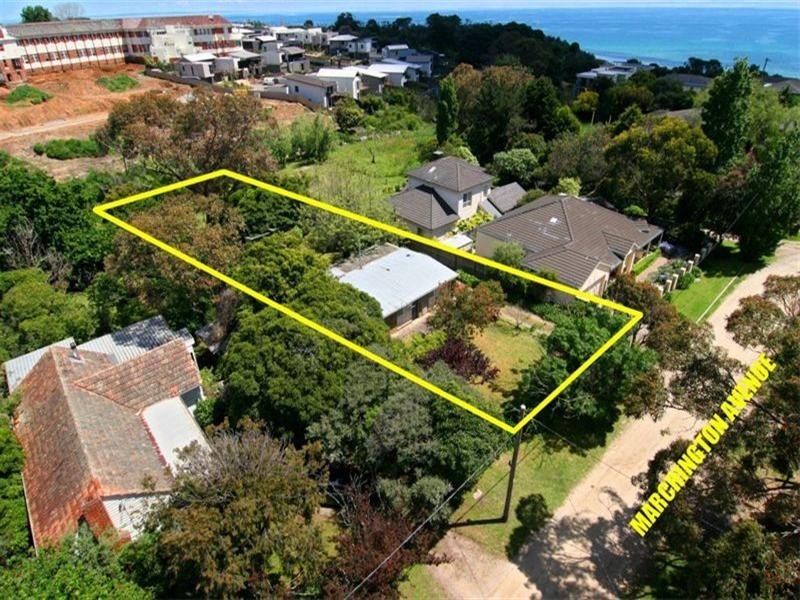 3 Marchington Avenue, Mornington VIC 3931