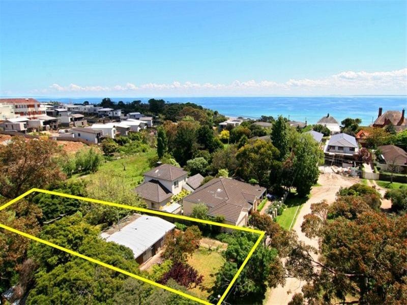 3 Marchington Avenue, Mornington VIC 3931