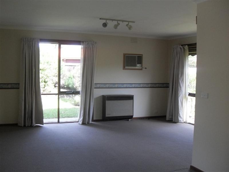 1/5 Carnoustie Grove, Mornington VIC 3931