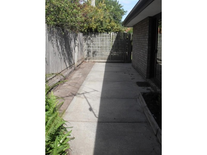 1/5 Carnoustie Grove, Mornington VIC 3931