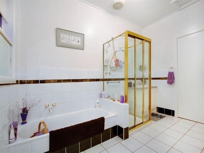 21 Neptune Street, Mornington VIC 3931