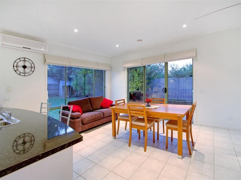 8 Sweetlands Court, Mount Martha VIC 3934