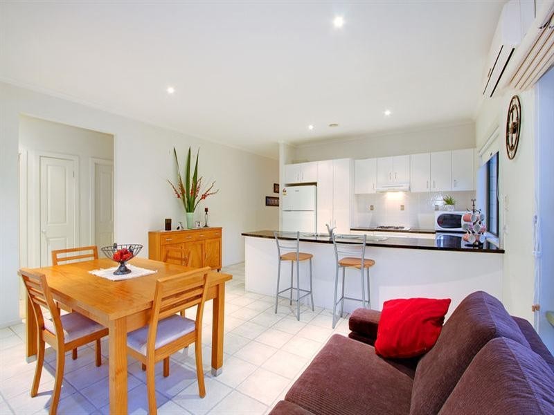 8 Sweetlands Court, Mount Martha VIC 3934