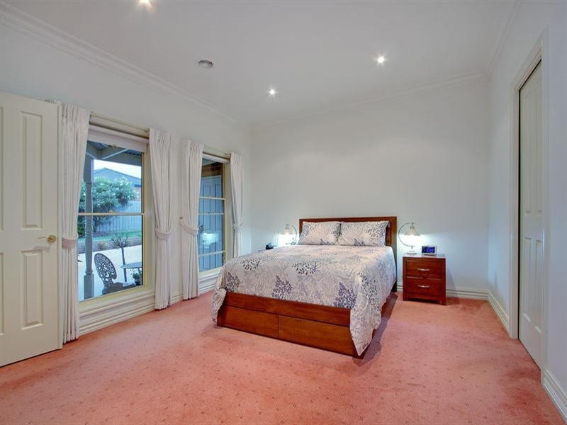 79 Summerfield Drive, Mornington VIC 3931