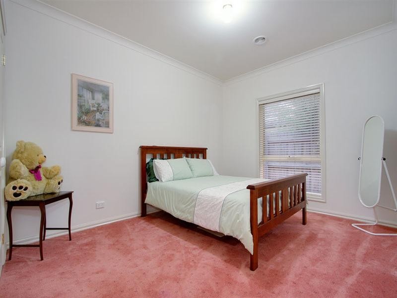 79 Summerfield Drive, Mornington VIC 3931