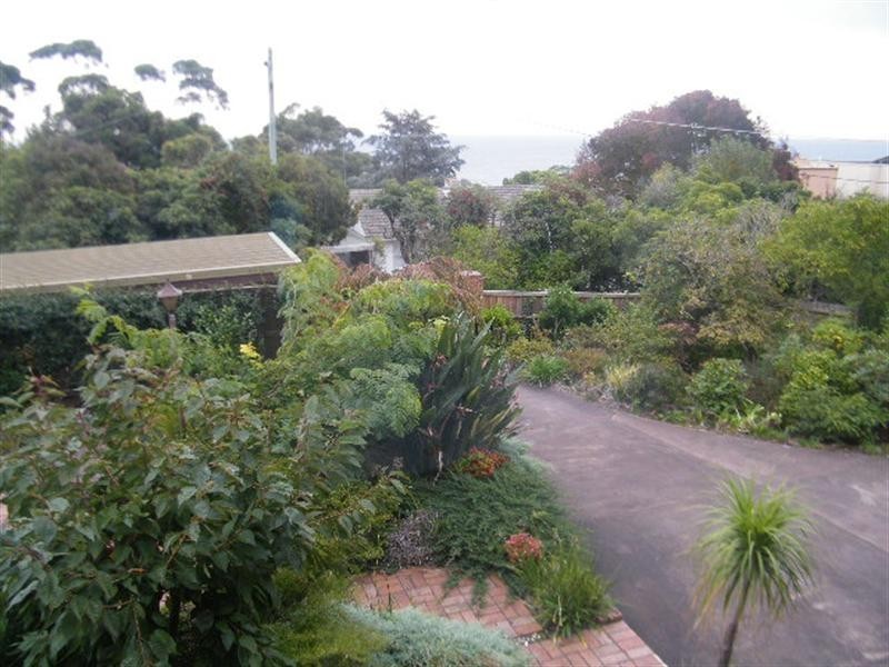 12 Beleura Hill Road, Mornington VIC 3931