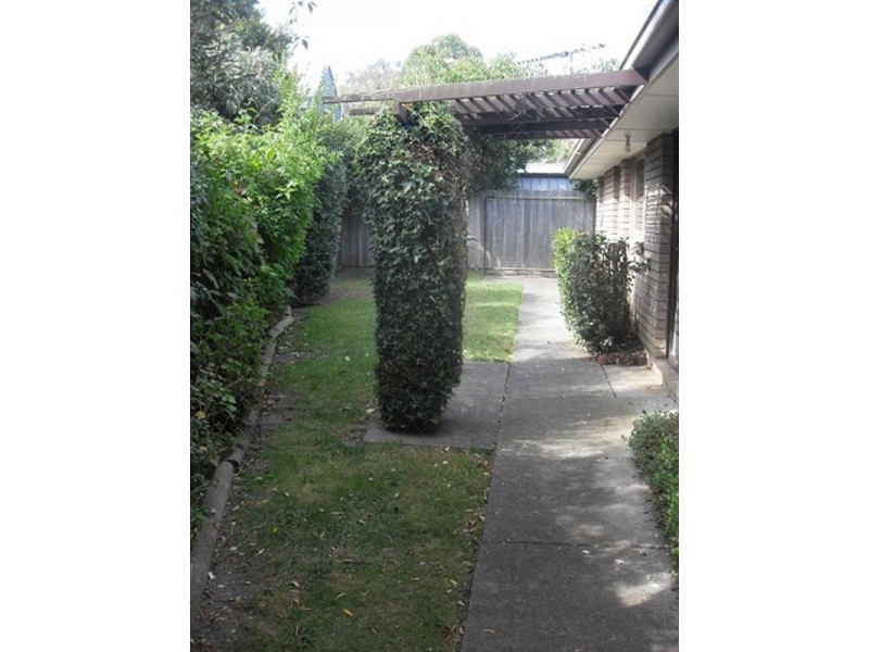 2/5 Carnoustie Grove, Mornington VIC 3931