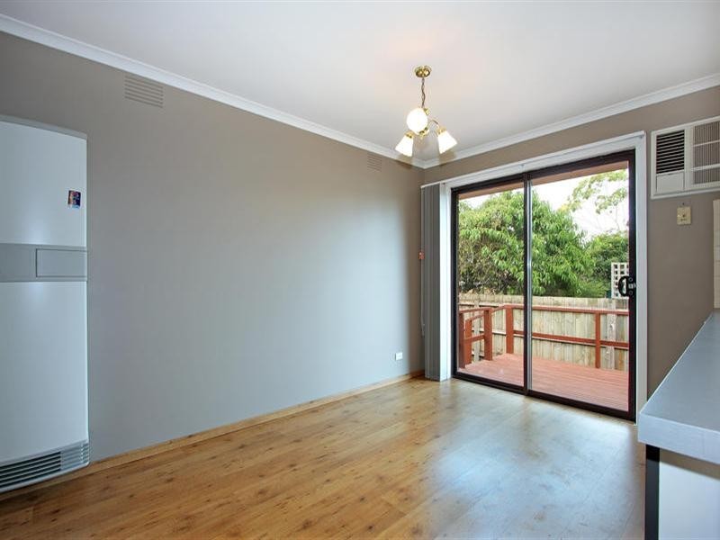 4/8 Van Ness Avenue, Mornington VIC 3931