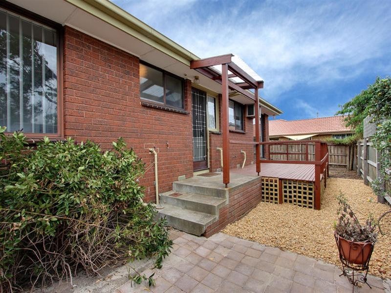 4/8 Van Ness Avenue, Mornington VIC 3931