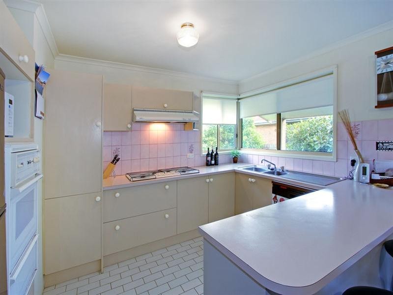 2/33 Hakea Drive, Mount Martha VIC 3934