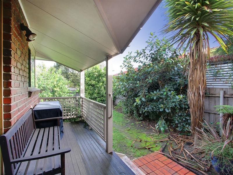 2/33 Hakea Drive, Mount Martha VIC 3934