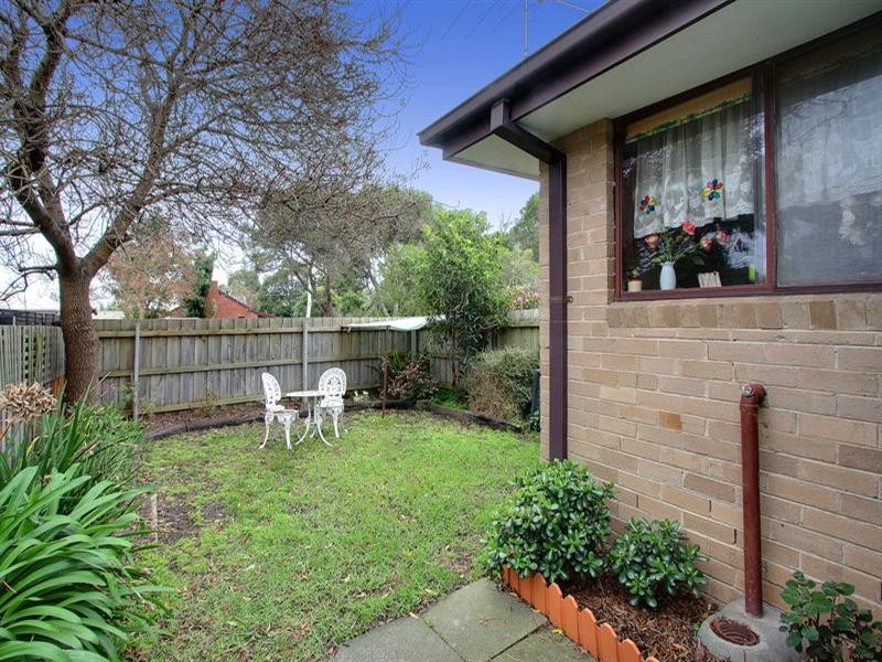 1/2 Hunter Street, Mornington VIC 3931