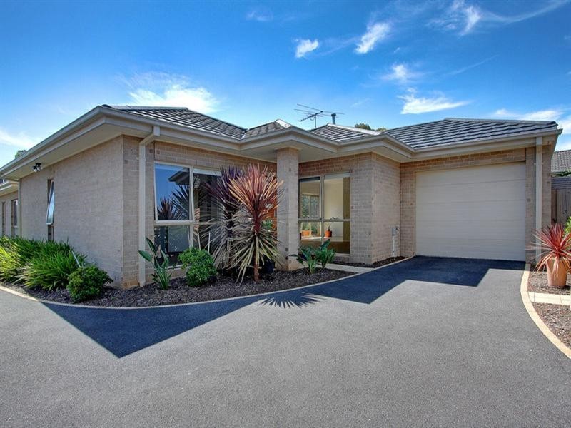 3/20 Van Ness Avenue, Mornington VIC 3931