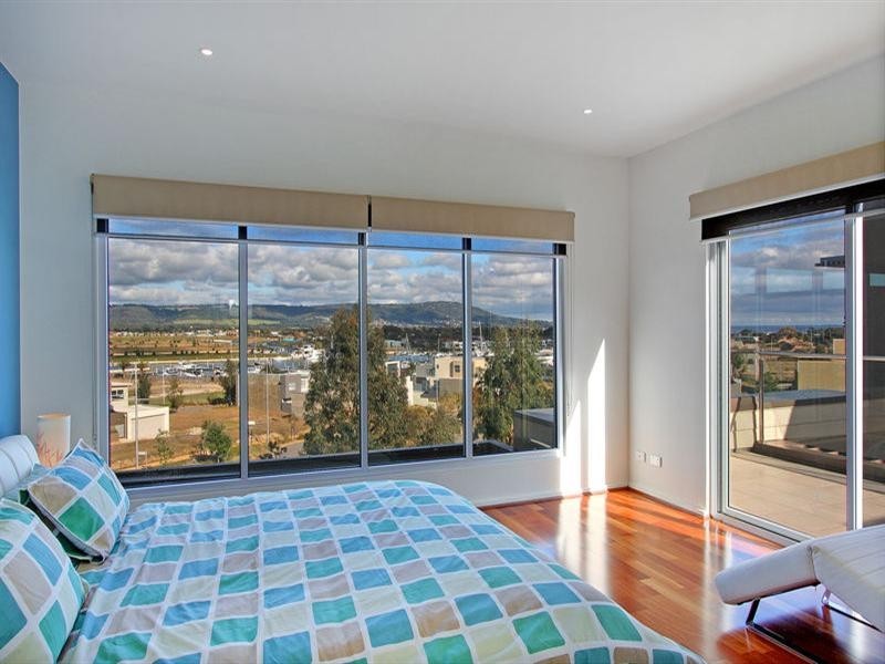 28 The Cove, Safety Beach VIC 3936