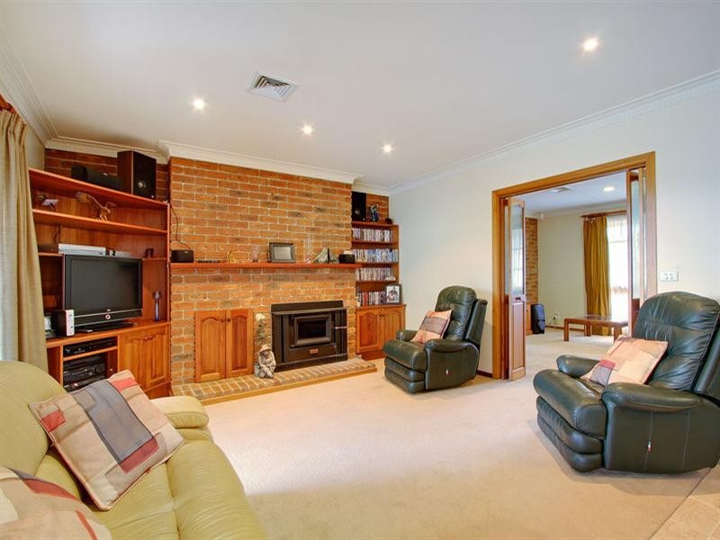 11 Corio Avenue, Frankston VIC 3199