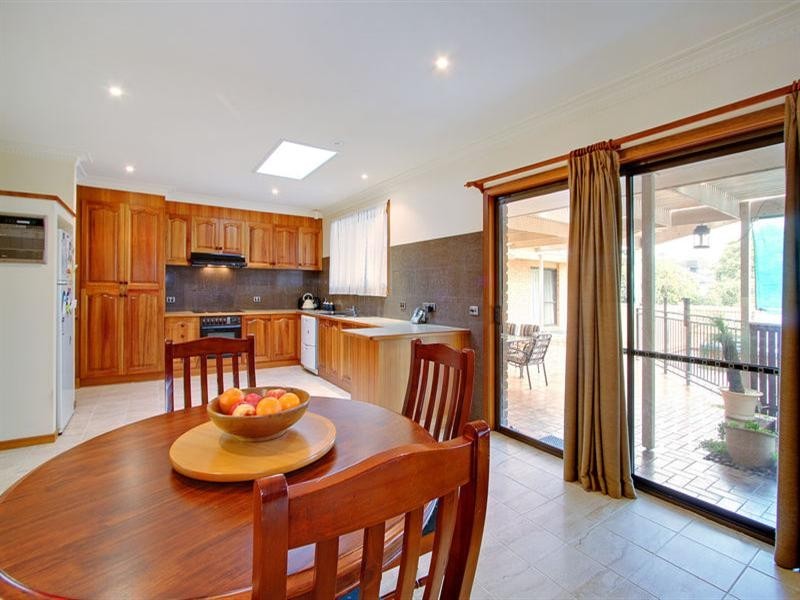 11 Corio Avenue, Frankston VIC 3199