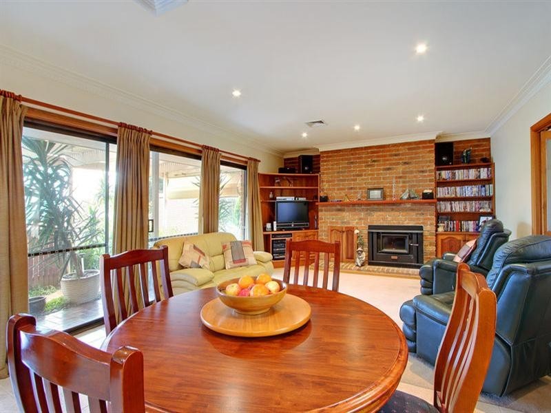 11 Corio Avenue, Frankston VIC 3199