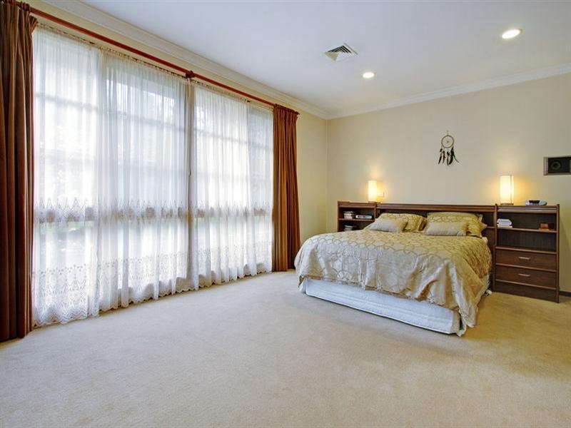 11 Corio Avenue, Frankston VIC 3199