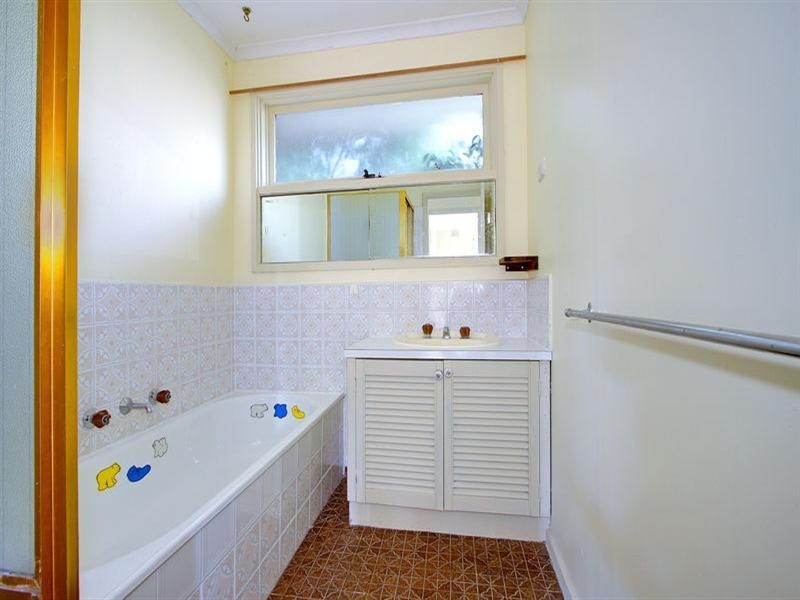 4 Wandella Road, Mornington VIC 3931