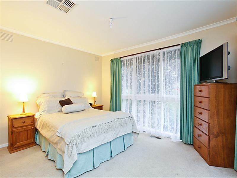 7 Linnet Court, Mornington VIC 3931