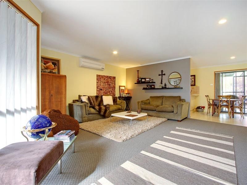 2/1 Boronia Court, Mount Martha VIC 3934