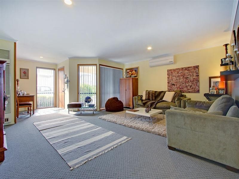 2/1 Boronia Court, Mount Martha VIC 3934